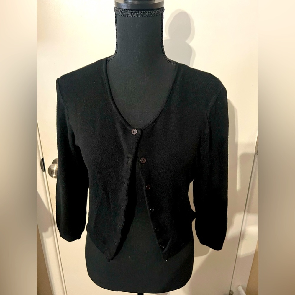Bebe lightweight cardigan sweater 3/4‎ sleeve